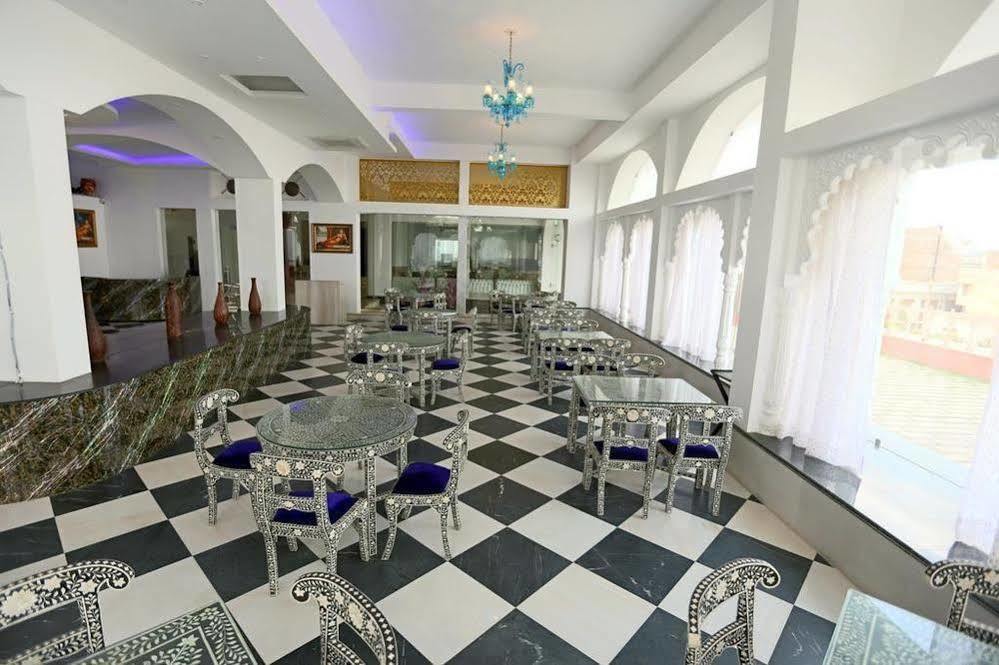 Mewargarh Udaipur By Red Lion S Hotell Eksteriør bilde