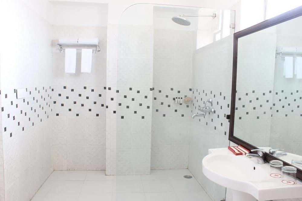 Mewargarh Udaipur By Red Lion S Hotell Eksteriør bilde