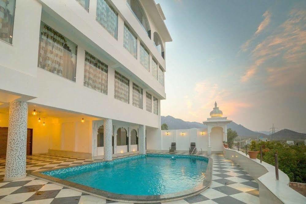 Mewargarh Udaipur By Red Lion S Hotell Eksteriør bilde