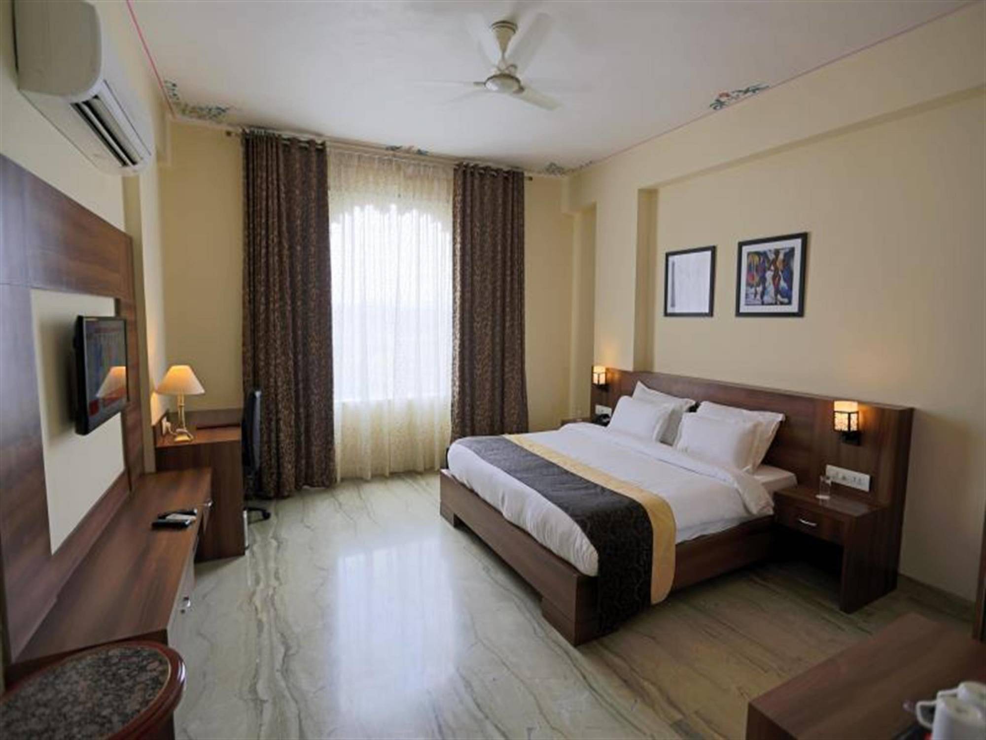 Mewargarh Udaipur By Red Lion S Hotell Eksteriør bilde